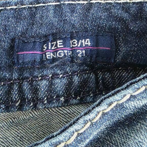 Vigoss The New York Capri Jeans Size 13/14 Embroidered - Picture 8 of 10